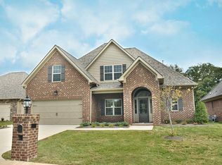 442 Olympic Dr, Lenoir City, TN 37771