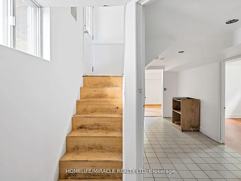 1340 Warden Ave #BASEMENT — Photo 6