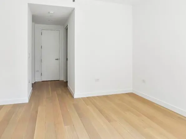 115 East 55th Street image 7 of 18