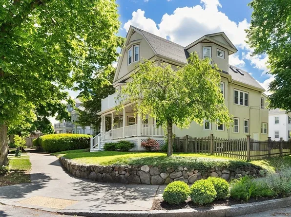 16 Orvis Rd #1, Arlington, MA 02474