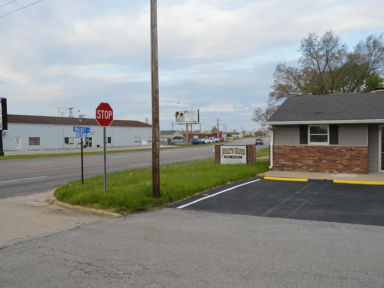 1400 Walnut Ave #B — Photo 2