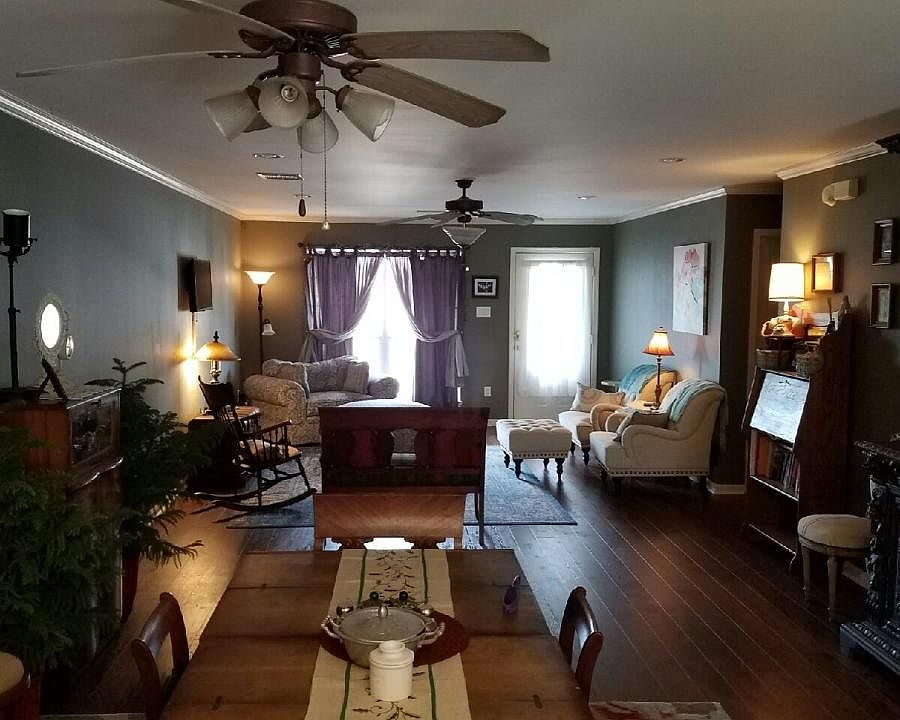 1st image of 557 Versailles Blvd APT F