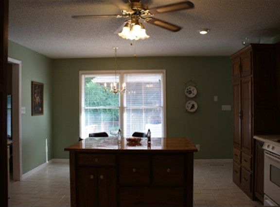 5th image of 181 Rosewood Dr NE