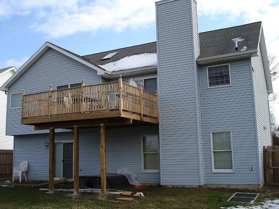 2nd image of 21523 Warwick Ct