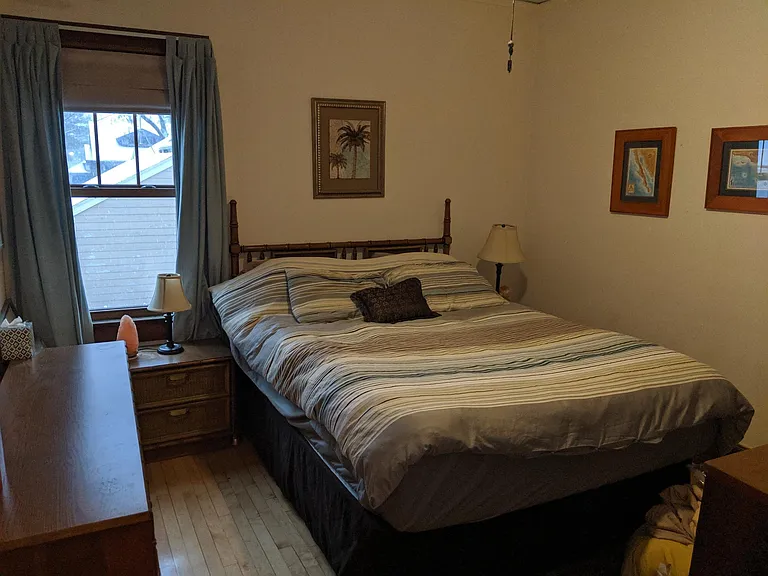 N 50th Pl — Photo 23