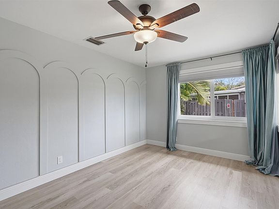 5th image of 649 NW 30th Street