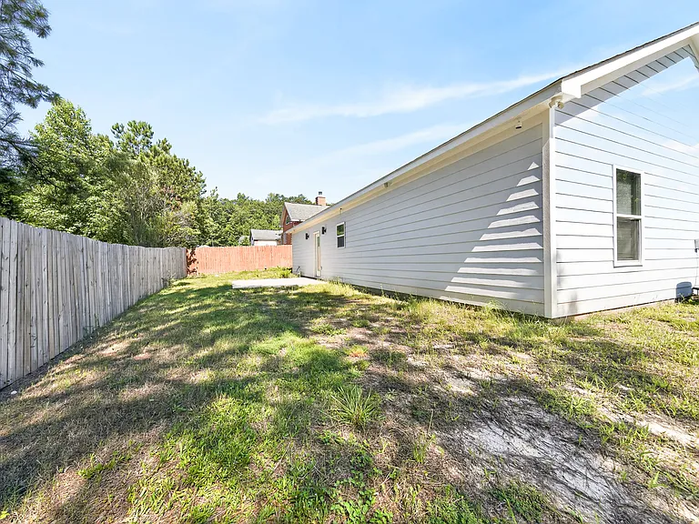 213 Rie Ct — Photo 4
