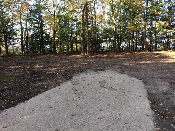 4th image of 5855 Cummings Ln