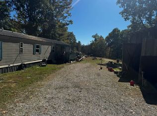 312 Collinswood Trl, Pine Ridge, KY 41360