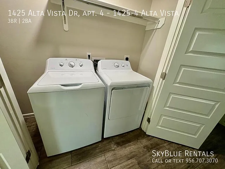 1425 Alta Vista Dr #4 — Photo 7