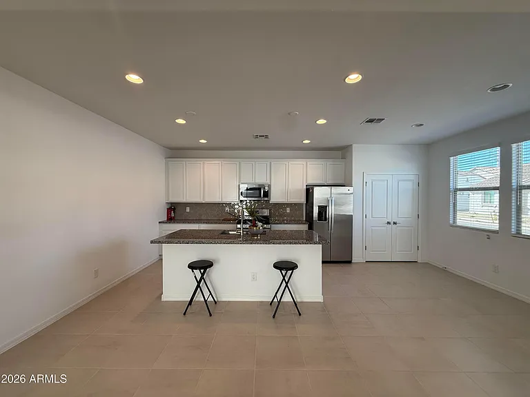 14668 W Soft Wind Dr — Photo 4