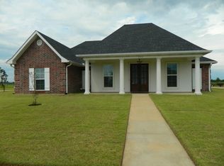 293 Links Dr, Alexandria, LA 71303