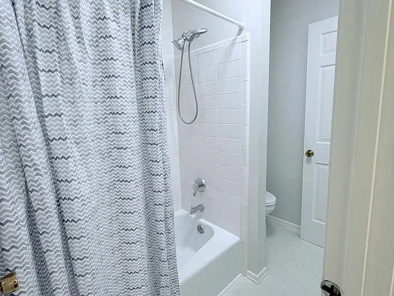 3132 Westbury Dr — Photo 12