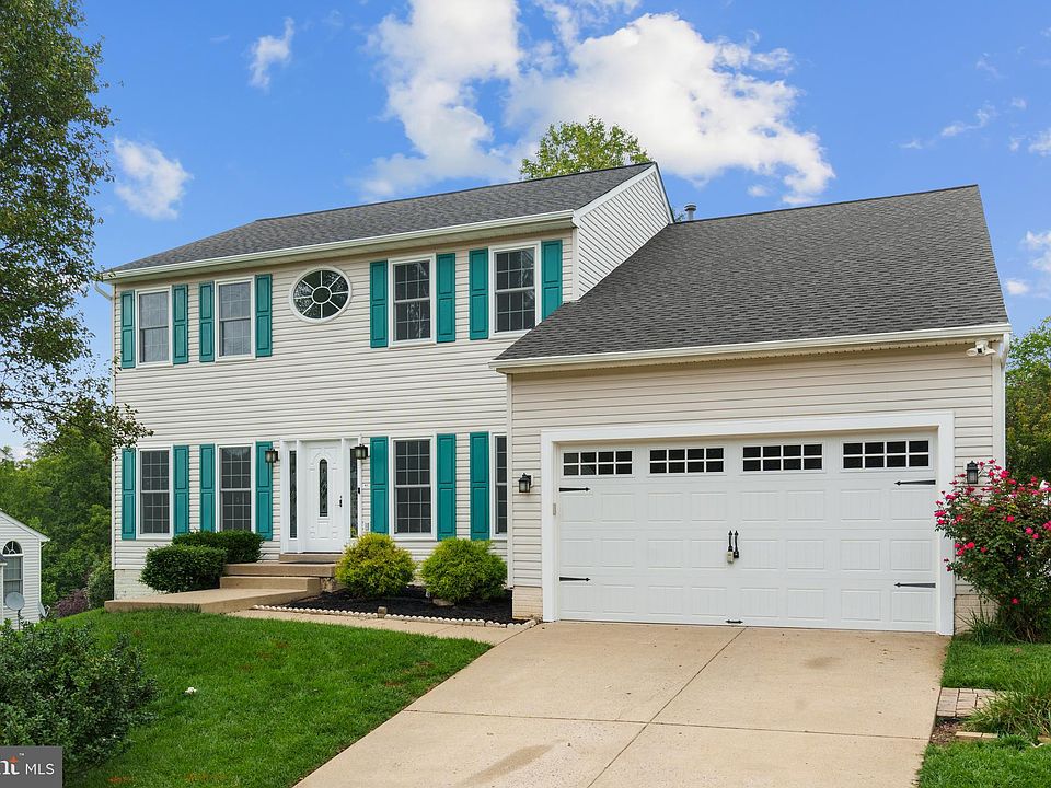 1st image of 110 Brush Everard Ct