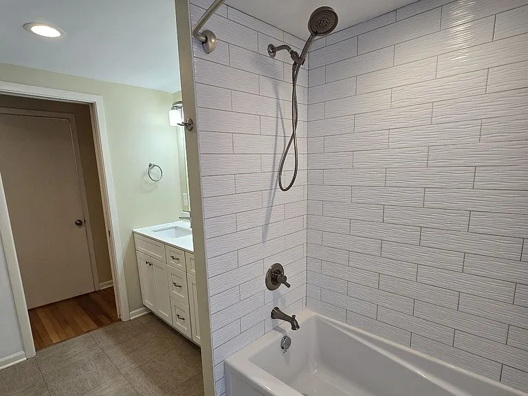 60 E 26th St — Photo 16
