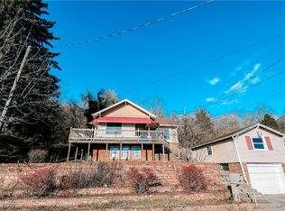 55229 Locust Ave, Bridgeport, OH 43912