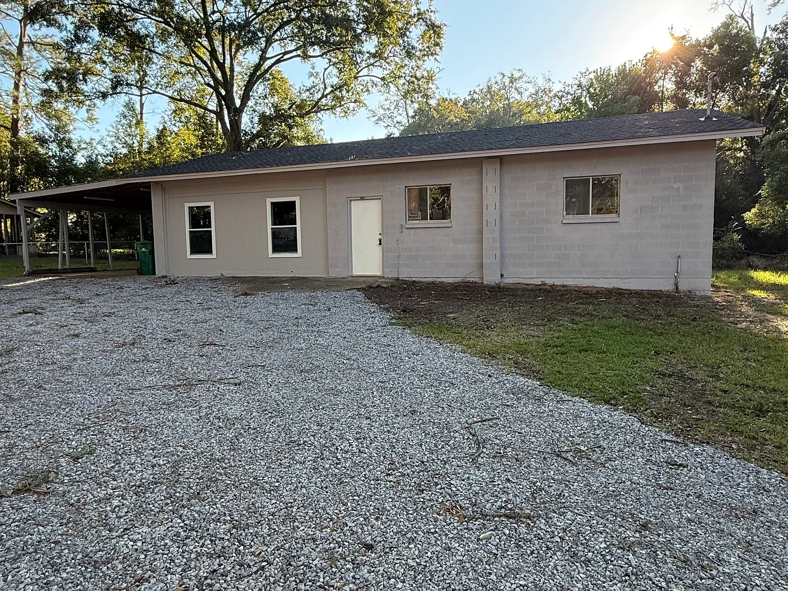 3 bed, 1200 sqft, $1,600 — Photo 1