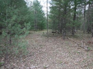 7262 Riverside Dr, Manistee, MI 49660