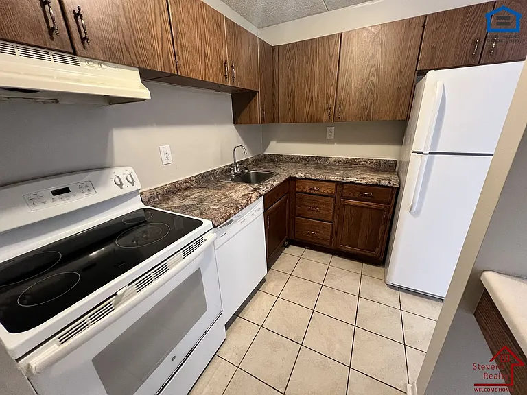 Ridge Terrace Apartments — Photo 24