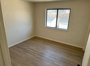 135 33rd Ave SW APT 21, Cedar Rapids, IA 52404