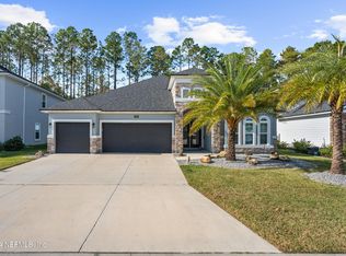 930 Laurel Valley Dr, Orange Park, FL 32065