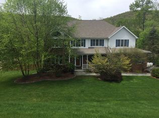 11 Miller Rd, Putnam Valley, NY 10579