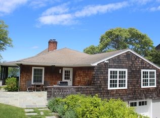 57 North Rd, Hampton Bays, NY 11946