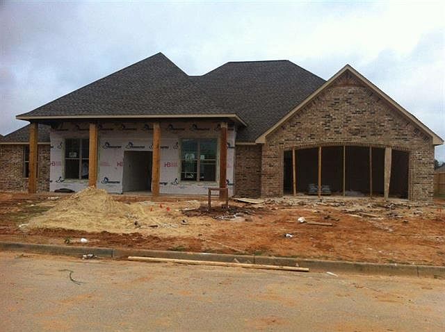 1st image of 105 New Braunfels