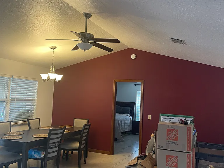 901 Nevada Dr NE — Photo 7