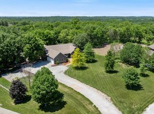 21854 Hambsch Ln, Glenwood, IA 51534
