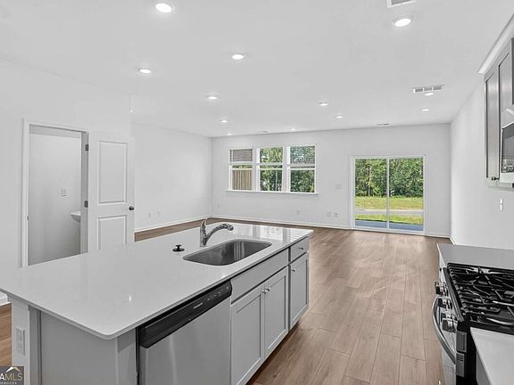 2nd image of 3046 Humdala Pl #227
