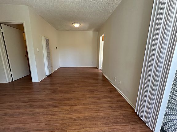 2nd image of 2134 20th St #5