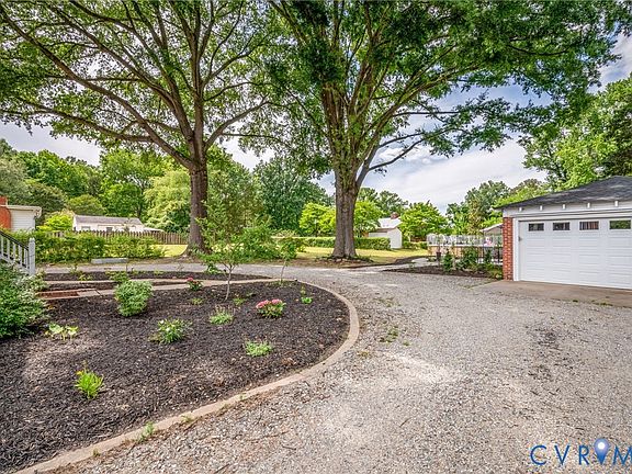 5th image of 1904 Hilliard Rd