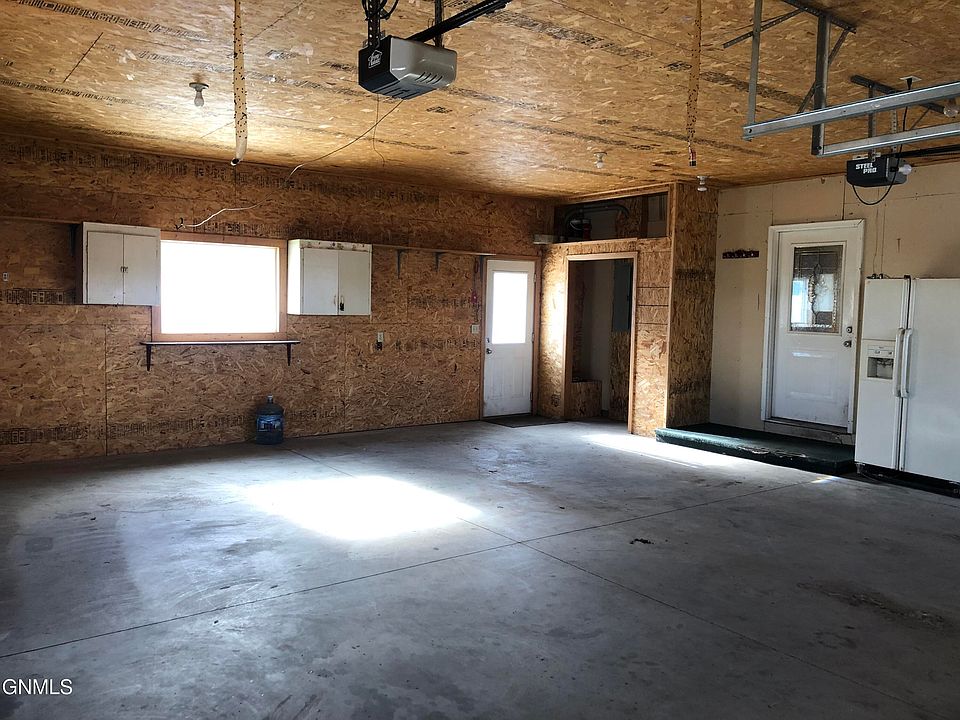 303 Olive St, Plentywood, MT 59254 Zillow