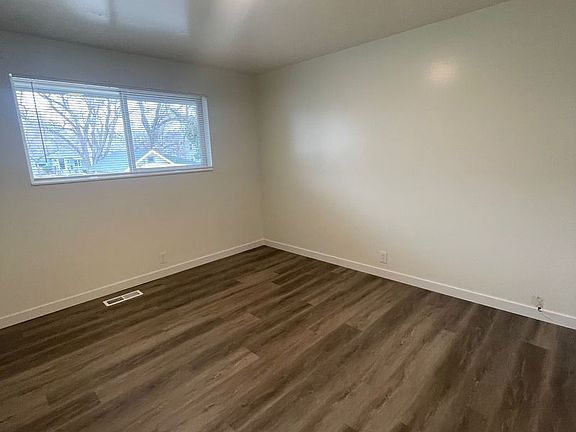 5th image of 2614 S Green St #2616-01