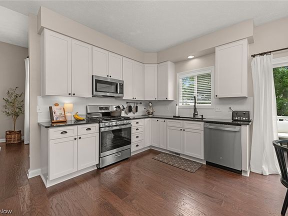 5th image of 1359 Rome Cir