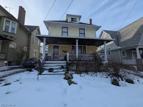 1462 Rosewood Ave, Lakewood, OH 44107