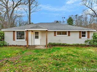 13811 State Rd, Nunica, MI 49448