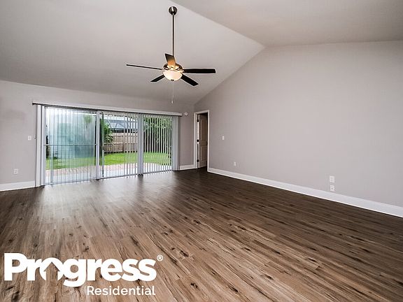 3rd image of 15723 Woodshed Pl