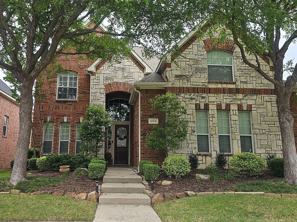 1st image of 1204 Pecan Valley Dr