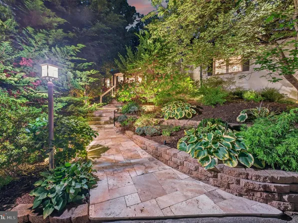 586 Coles Mill Rd, Haddonfield, NJ 08033
