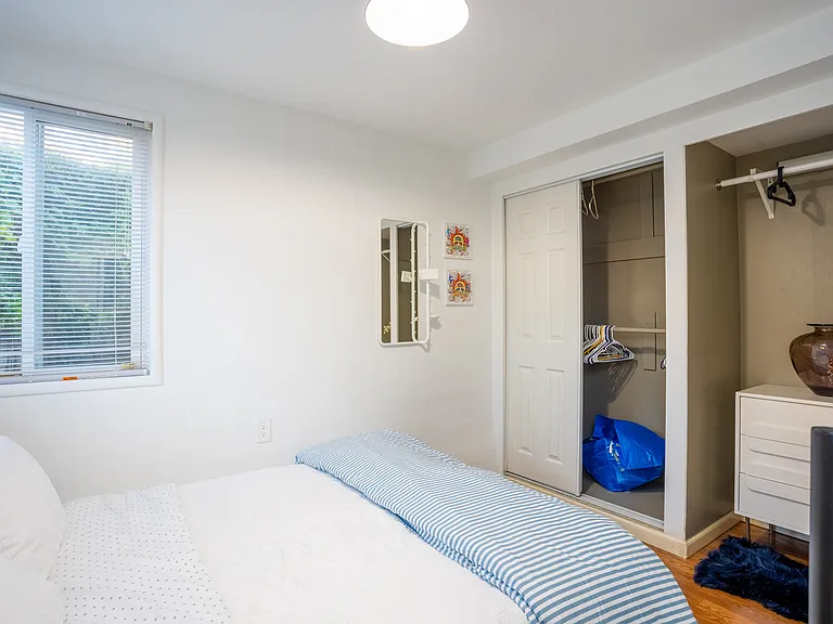 1325 Sacramento St #1 — Photo 8