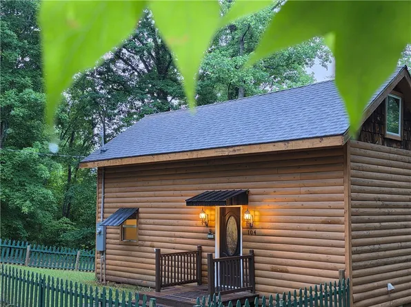 104 Lands End Dr, Iva, SC 29655