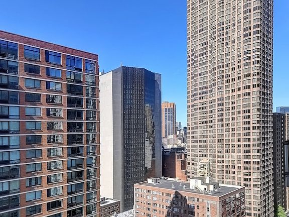 5th image of 300 E 40th St APT 22M