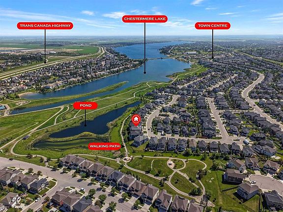 2nd image of 255 E Stonemere Grn