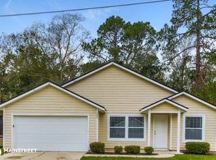 2000 Golden Glow Ln, Jacksonville, FL 32210