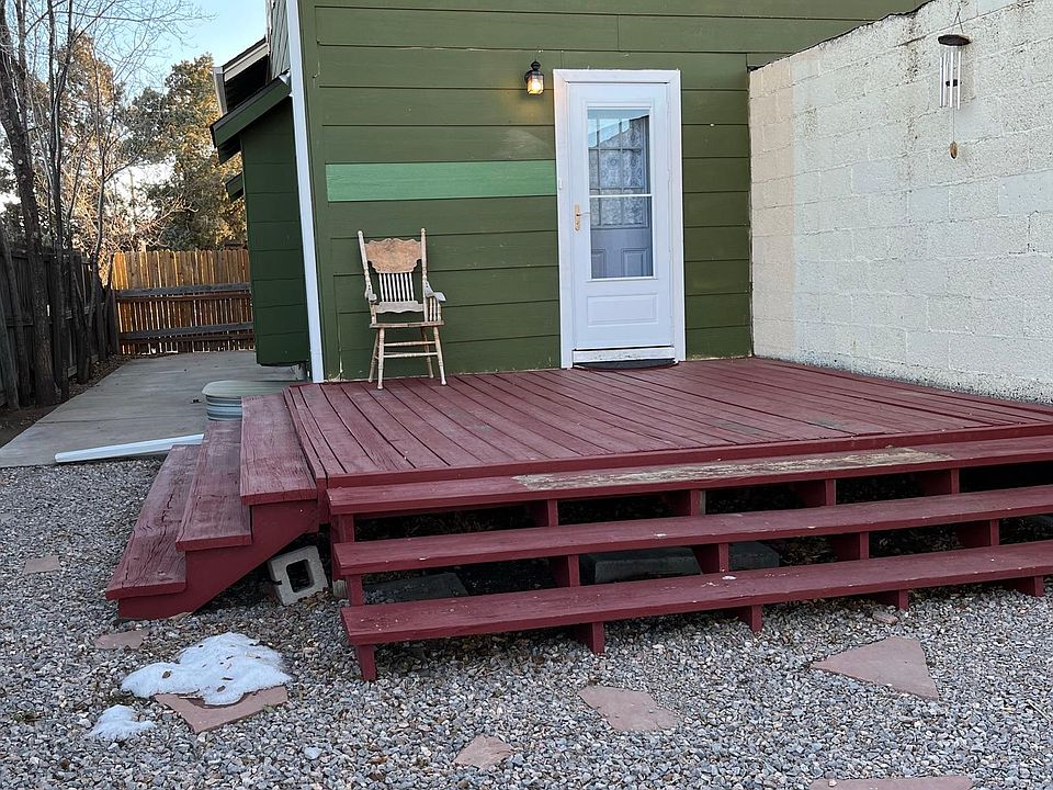 Deck and entrance to unit B