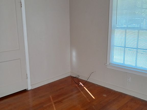 5th image of 252 W 76th St