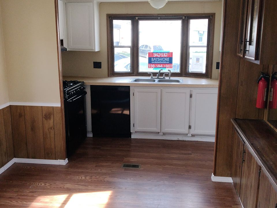 1st image of 1245 N Park Cir