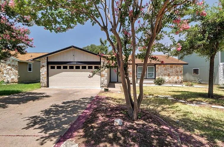 11428 Bristle Oak Trl — Photo 2